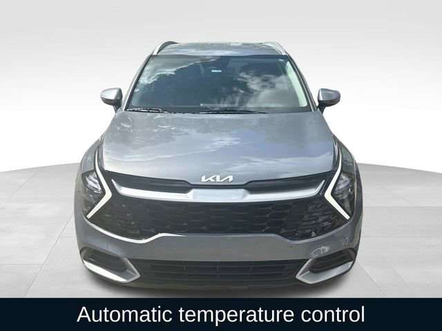 Used 2023 Kia Sportage EX image 2