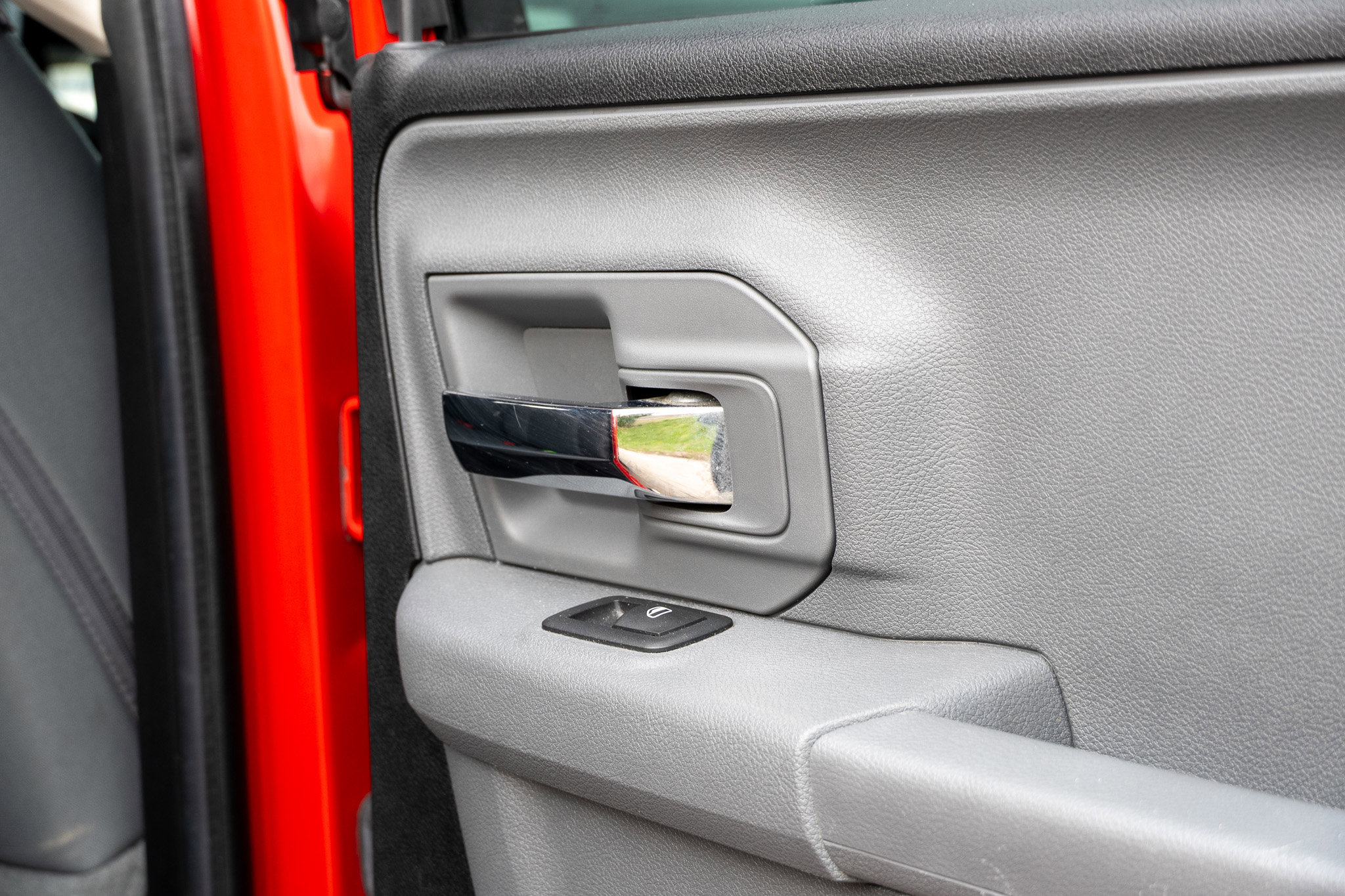 Used 2016 RAM 1500 Classic SLT image 15