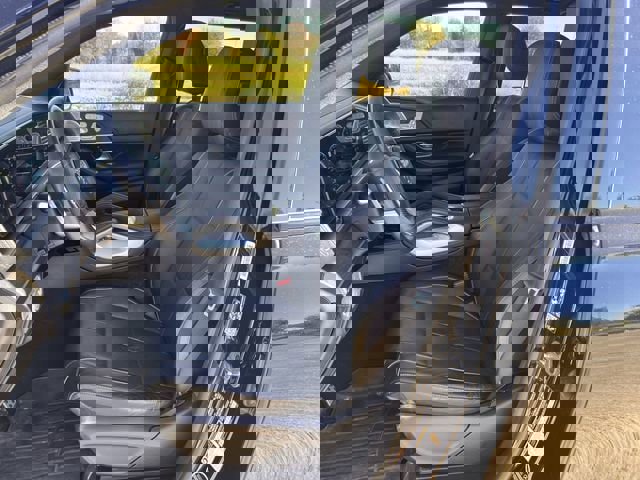 Used 2022 Mercedes-Benz GLS 450 4MATIC image 23