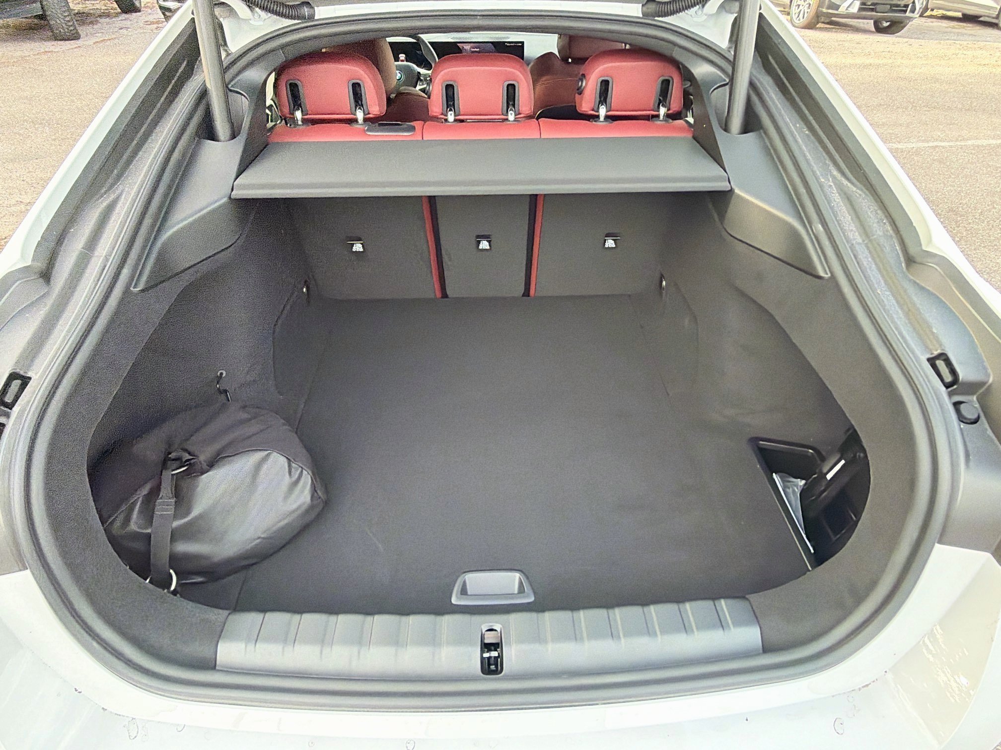 Used 2026 BMW i4 eDrive40 w/ Parking Assistance Package RWD image 11