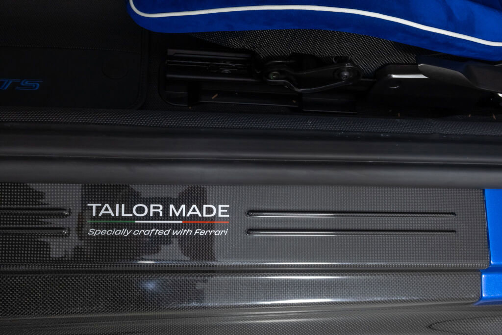 Used 2022 Ferrari 812 GTS RWD image 33
