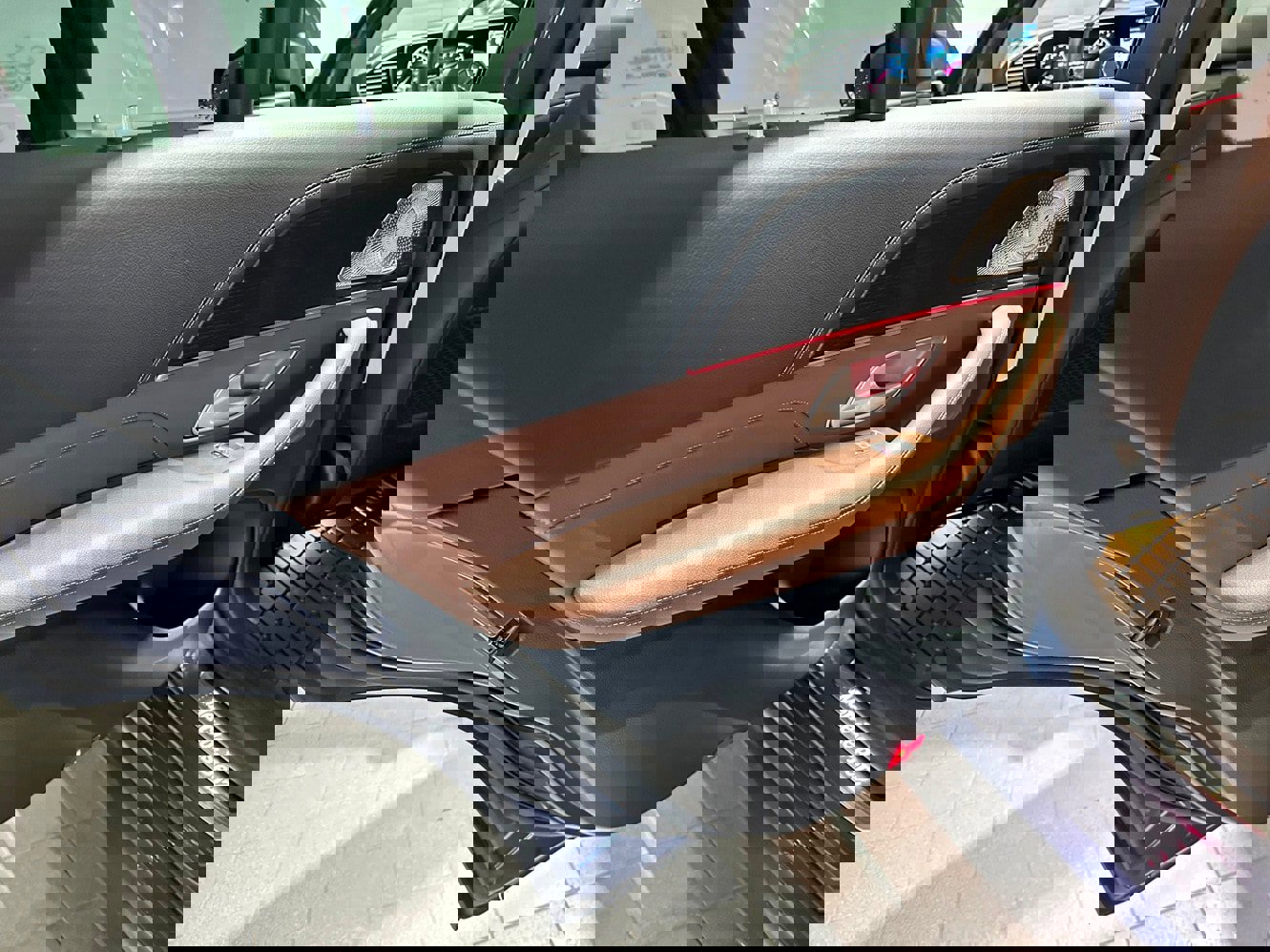 Certified 2026 Mercedes-Benz GLE 350 4MATIC image 32