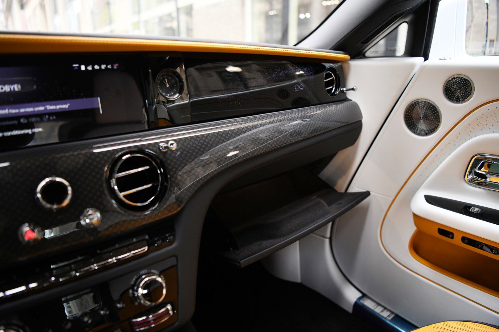 Certified 2025 Rolls-Royce Spectre Black Badge image 18