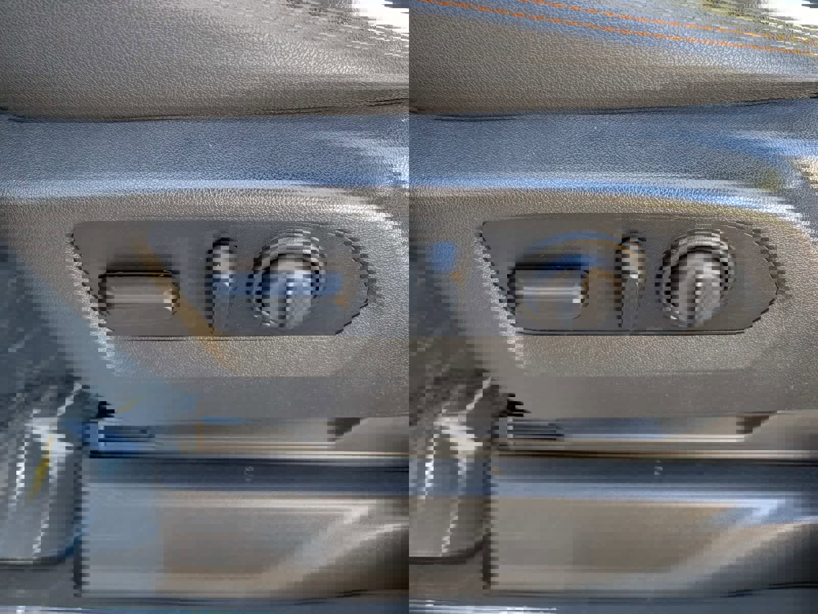 Used 2021 GMC Sierra 1500 AT4 w/ AT4 Value Package image 22