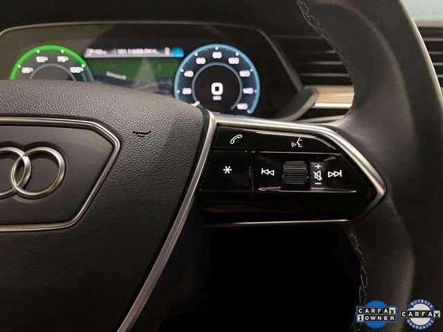 Used 2024 Audi Q8 e-tron Premium image 41