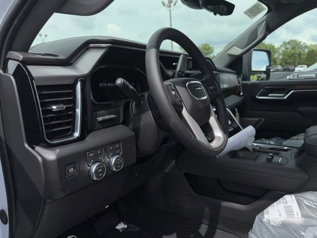 New 2026 GMC Sierra 3500 Denali w/ Denali Reserve Package AWD/4WD image 32