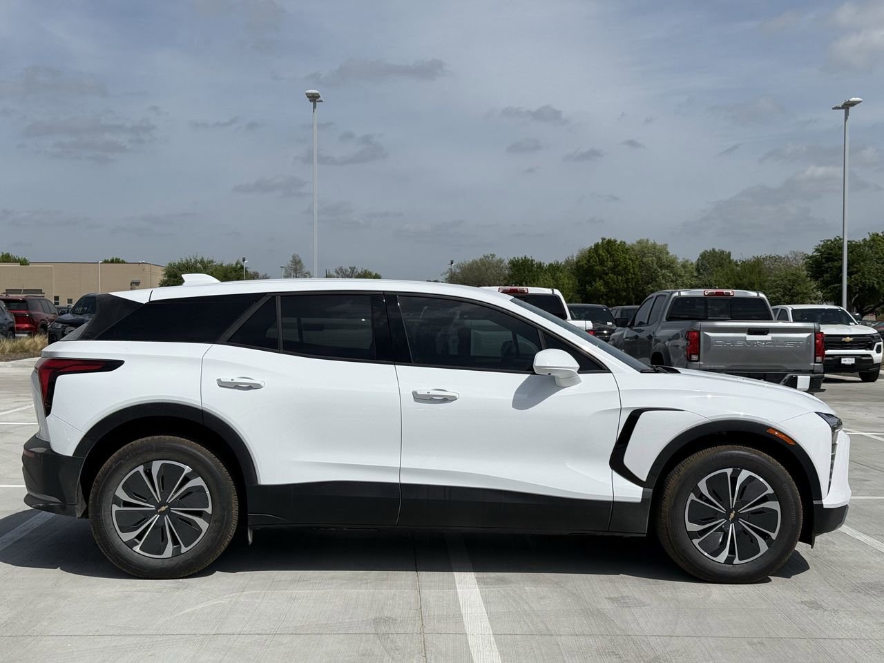 New 2026 Chevrolet Blazer EV LT image 3