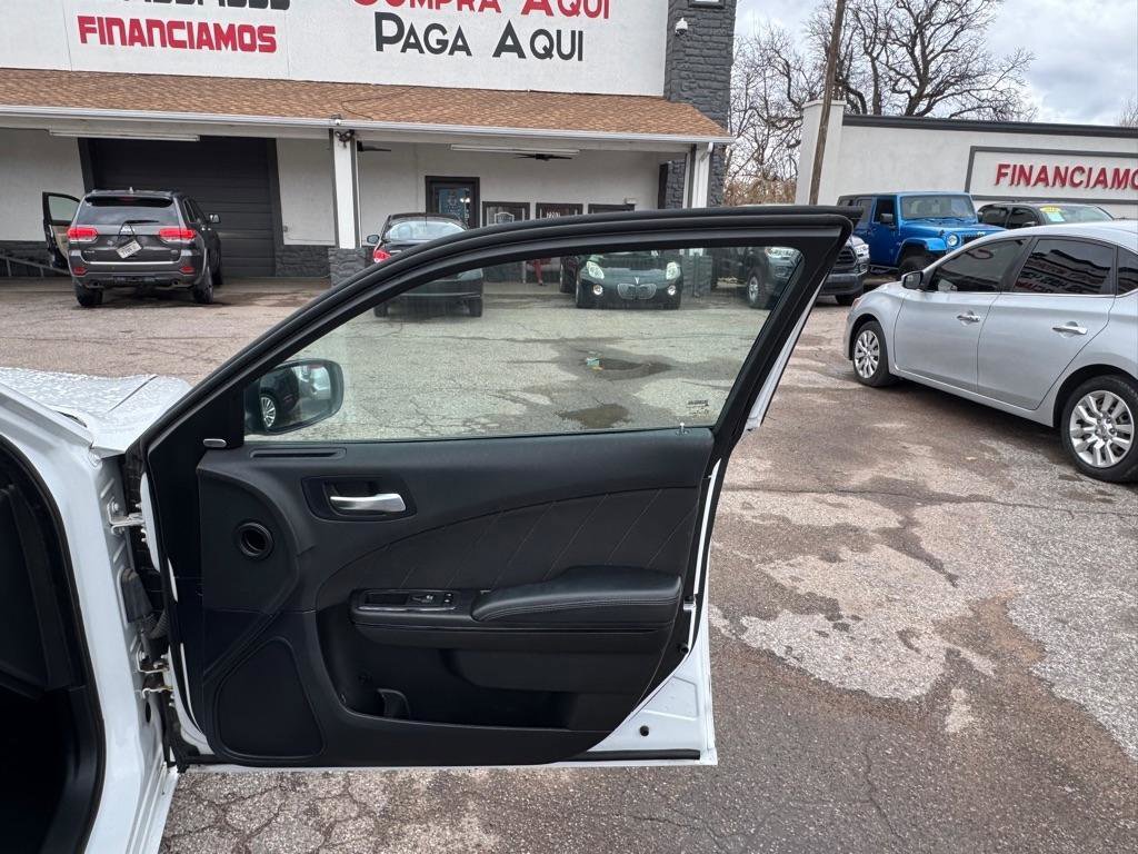 Used 2023 Dodge Charger SXT w/ Blacktop Package image 22