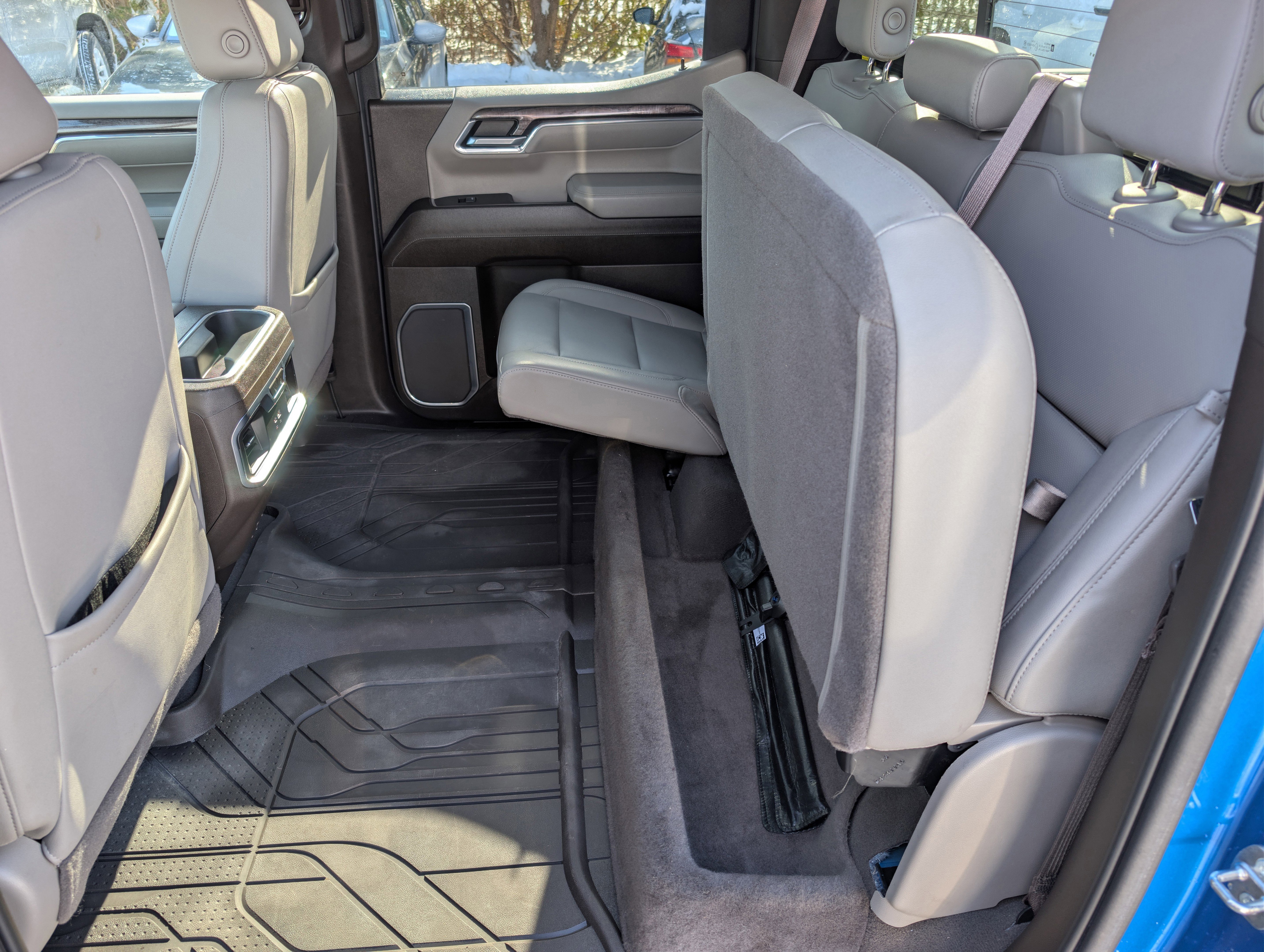 Used 2023 Chevrolet Silverado 1500 LTZ w/ LTZ Convenience Package II image 37