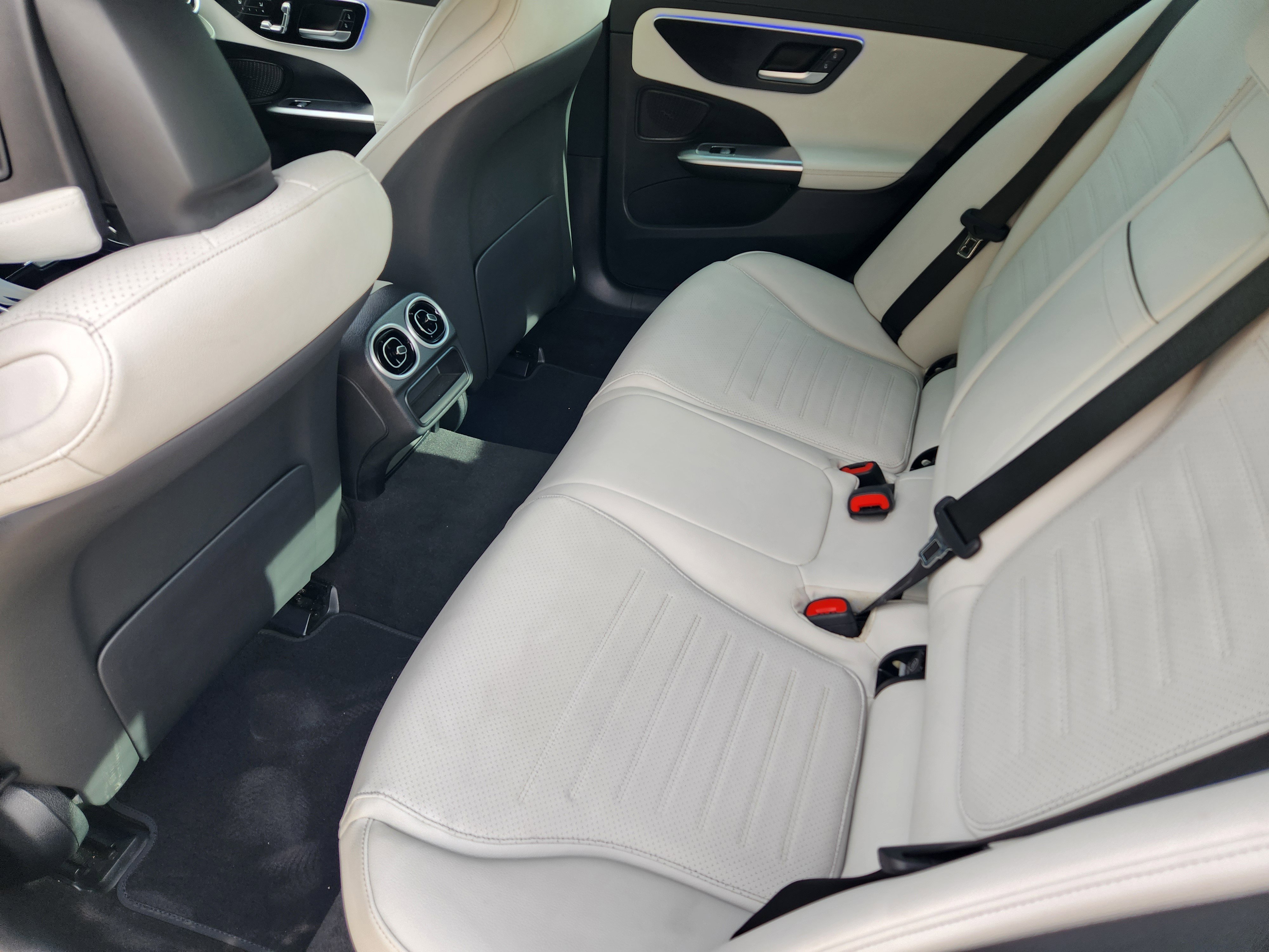 Certified 2024 Mercedes-Benz C 300 Sedan image 28