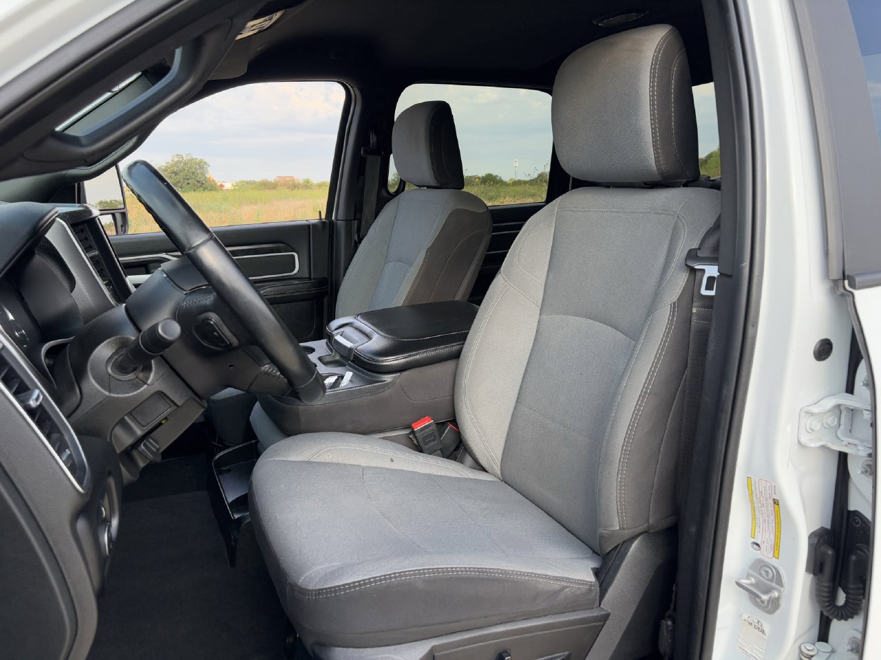 Used 2024 RAM 2500 Big Horn AWD/4WD image 25