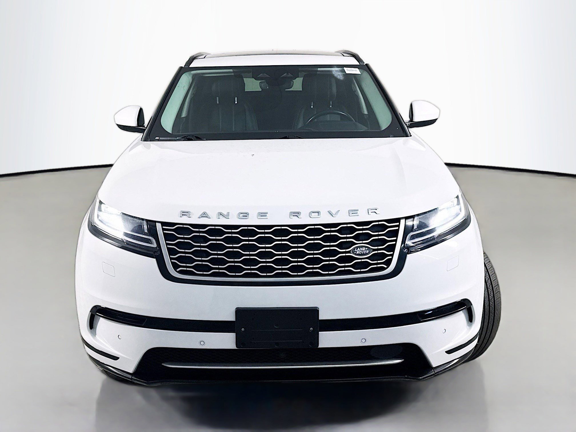 Used 2022 Land Rover Range Rover Velar S AWD/4WD image 2