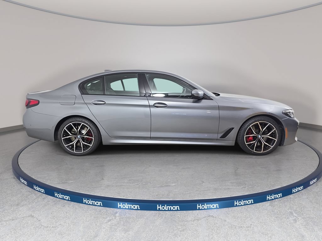 Certified 2023 BMW 530i xDrive w/ M Sport Package AWD/4WD image 4