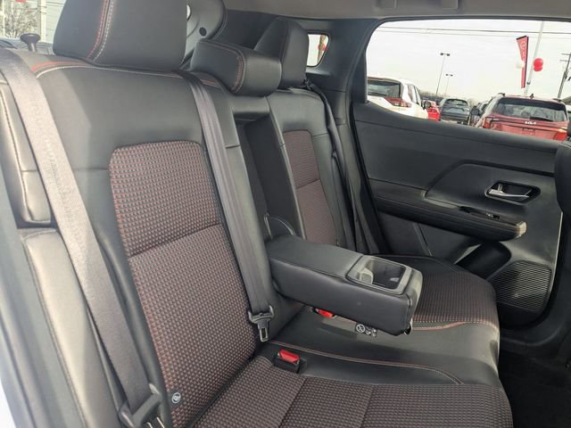 Used 2025 Nissan Kicks SR image 30