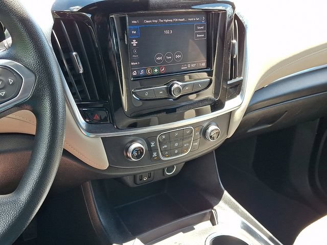 Certified 2022 Chevrolet Traverse LS w/ Midnight/Sport Edition AWD/4WD image 20