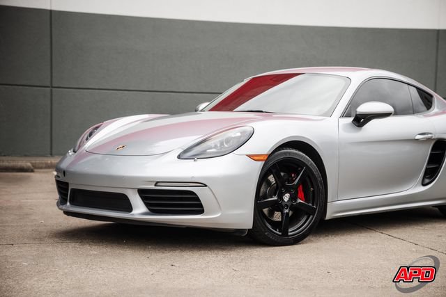 Used 2017 Porsche 718 Cayman RWD image 36