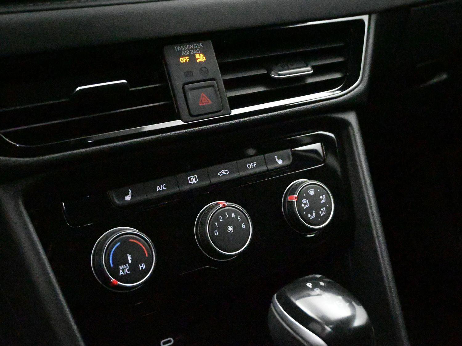 Used 2023 Volkswagen Taos SE image 6