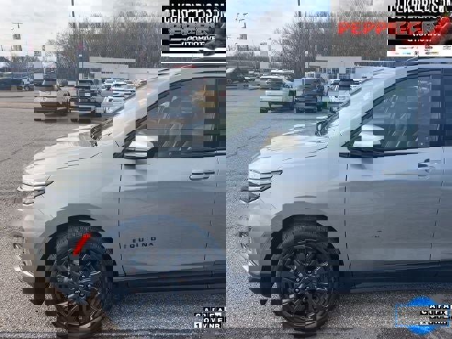 Used 2023 Chevrolet Equinox RS w/ LPO, Floor Liner Package image 2