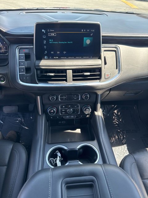 Used 2023 Chevrolet Suburban LT RWD image 17