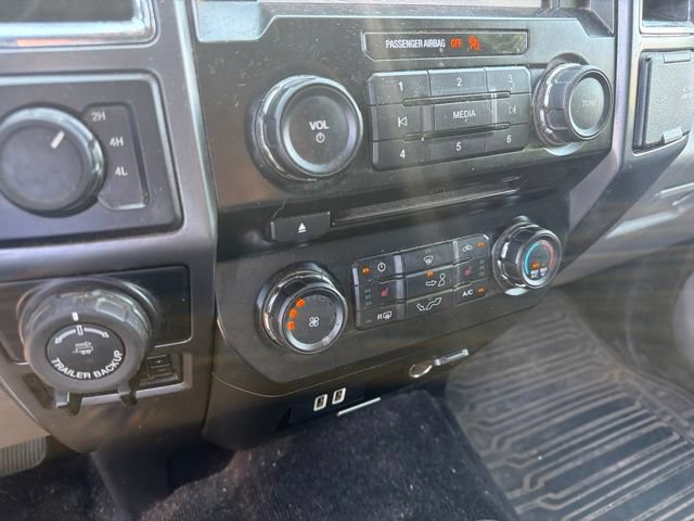 Used 2016 Ford F150 XLT w/ Equipment Group 302A Luxury AWD/4WD image 27