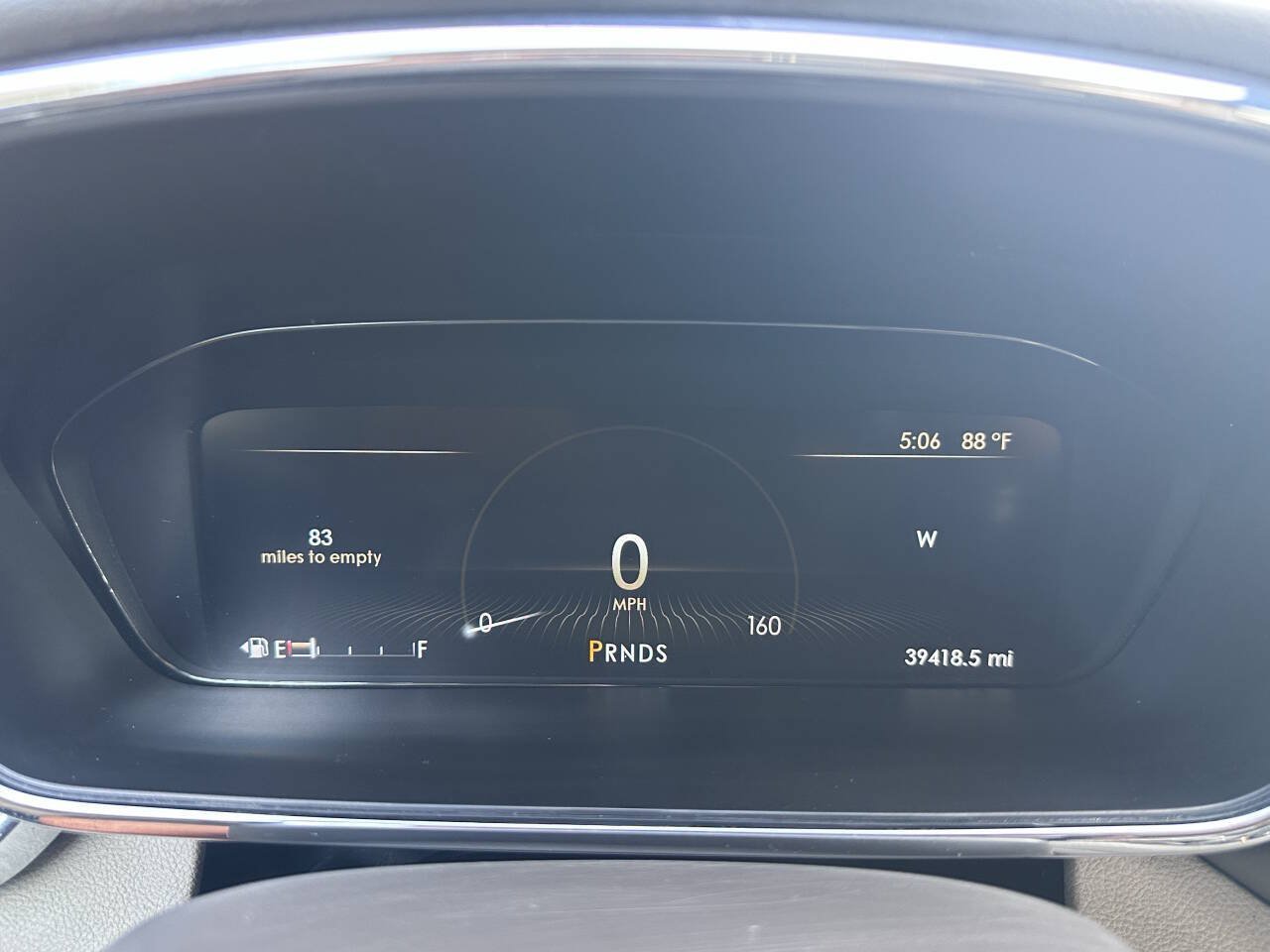 Used 2018 Lincoln Continental Select w/ Continental Climate Package FWD image 19