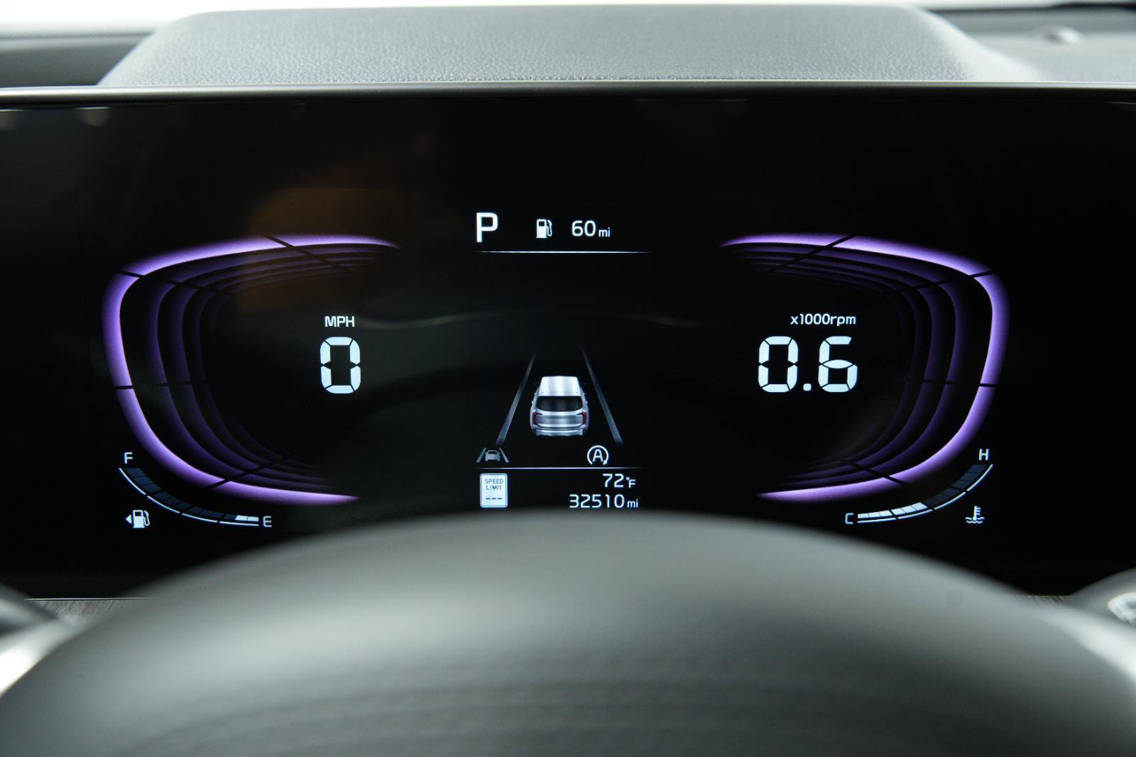 Used 2023 Kia Telluride EX w/ EX Captain's Chair Package image 32