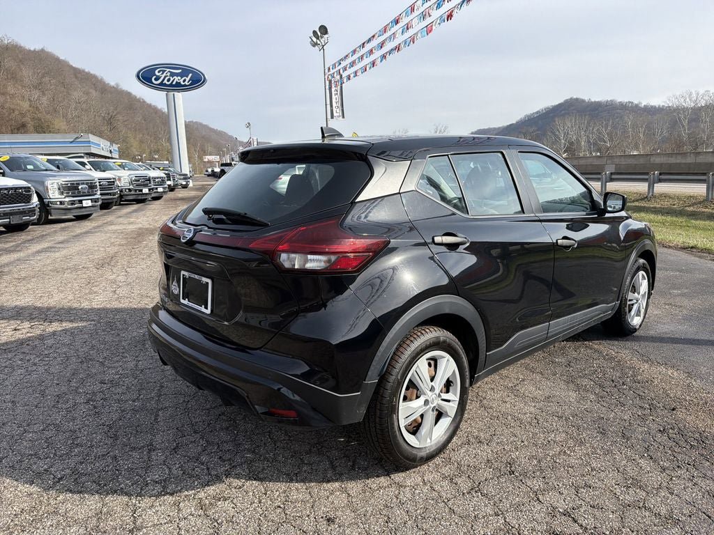 Used 2021 Nissan Kicks S FWD image 8