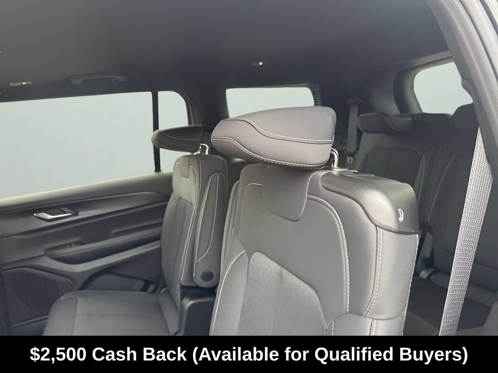New 2025 Jeep Grand Cherokee L Laredo w/ Luxury Tech Group I RWD image 23