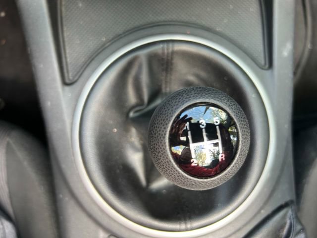 Used 2014 MAZDA MX-5 Miata Sport w/ Convenience Package image 16