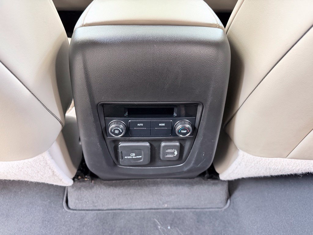 Used 2020 Buick Enclave Essence w/ Sound and Sites Package FWD image 27