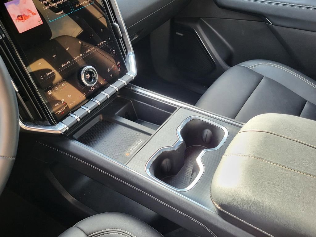 Certified 2024 GMC Acadia Elevation w/ Black Edition image 29