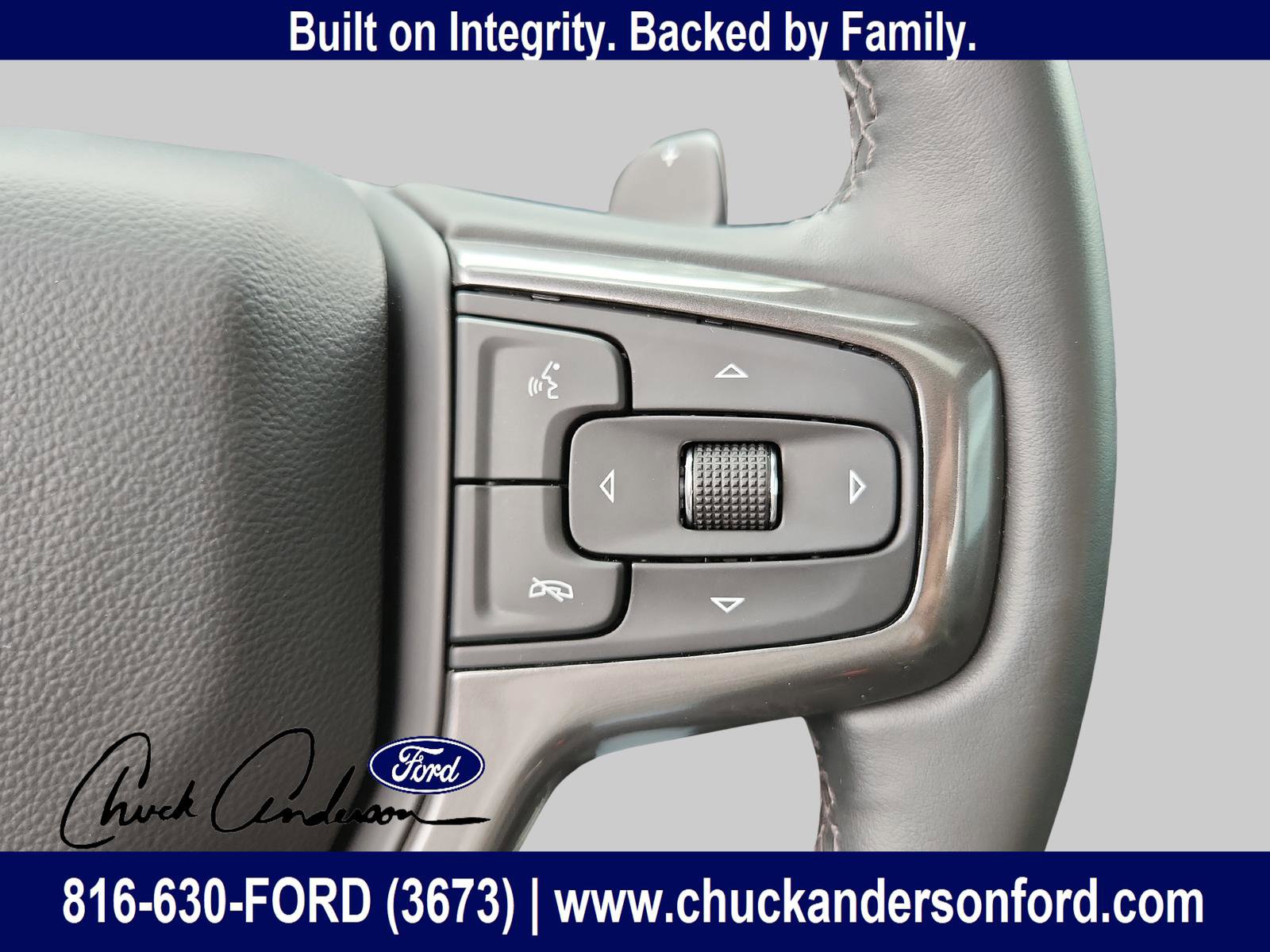 Used 2023 Chevrolet Silverado 1500 ZR2 w/ Technology Package image 19