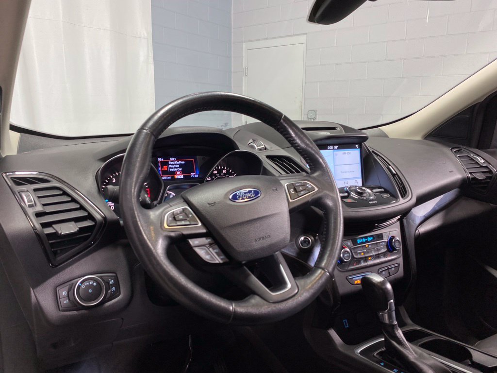 Used 2017 Ford Escape Titanium AWD/4WD image 18