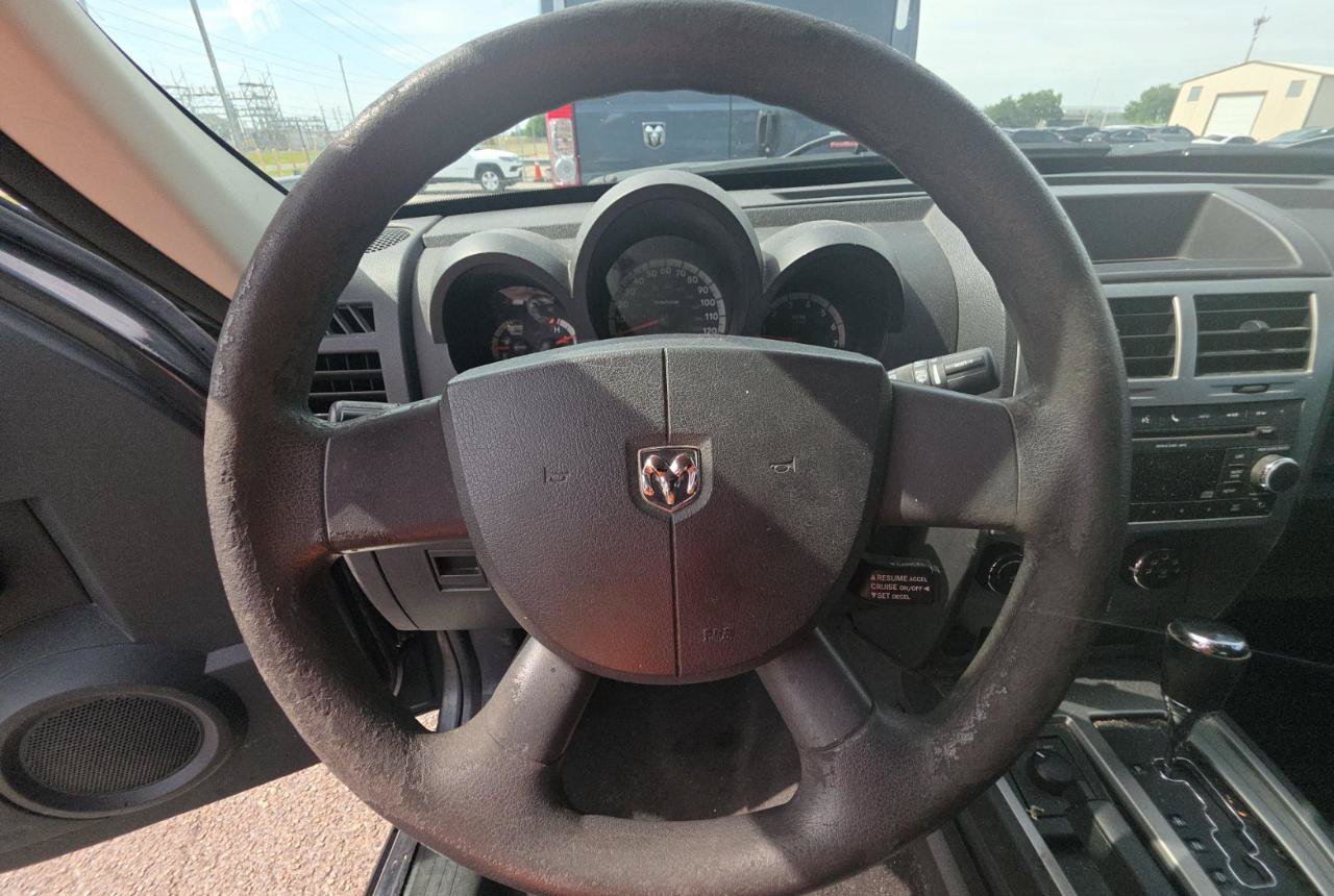Used 2011 Dodge Nitro Heat AWD/4WD image 11