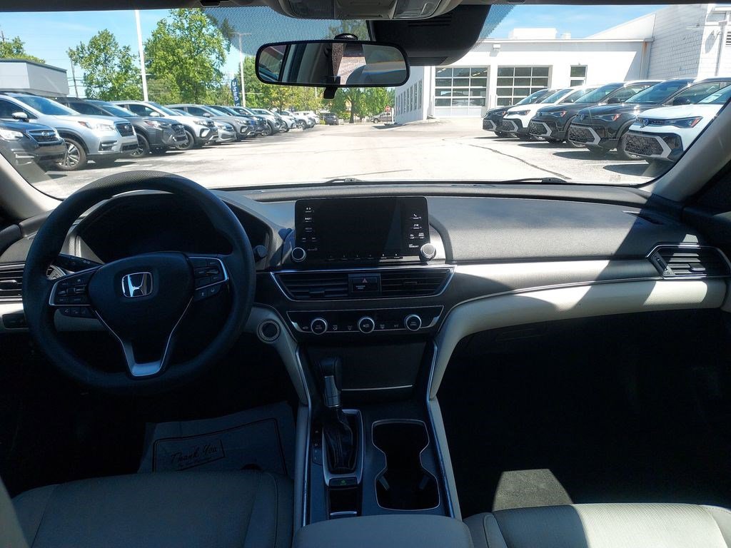 Used 2018 Honda Accord LX image 9