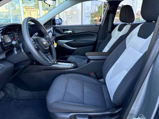 Certified 2024 Chevrolet Trax LS w/ Driver Confidence Package FWD image 9