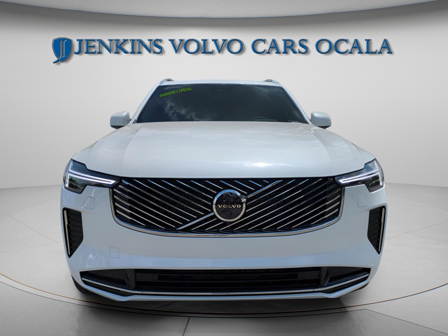 New 2025 Volvo XC90 B6 Ultra w/ Lounge Package image 3