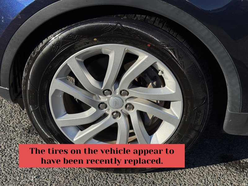 Used 2018 Land Rover Discovery HSE image 43