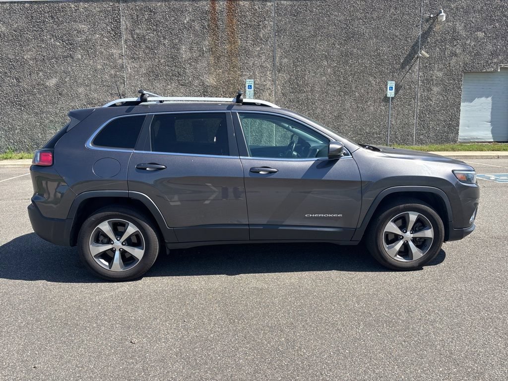 Used 2019 Jeep Cherokee Limited AWD/4WD image 8