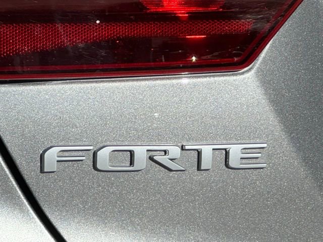 Used 2024 Kia Forte LXS image 12
