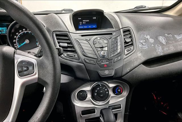 Used 2018 Ford Fiesta SE image 4