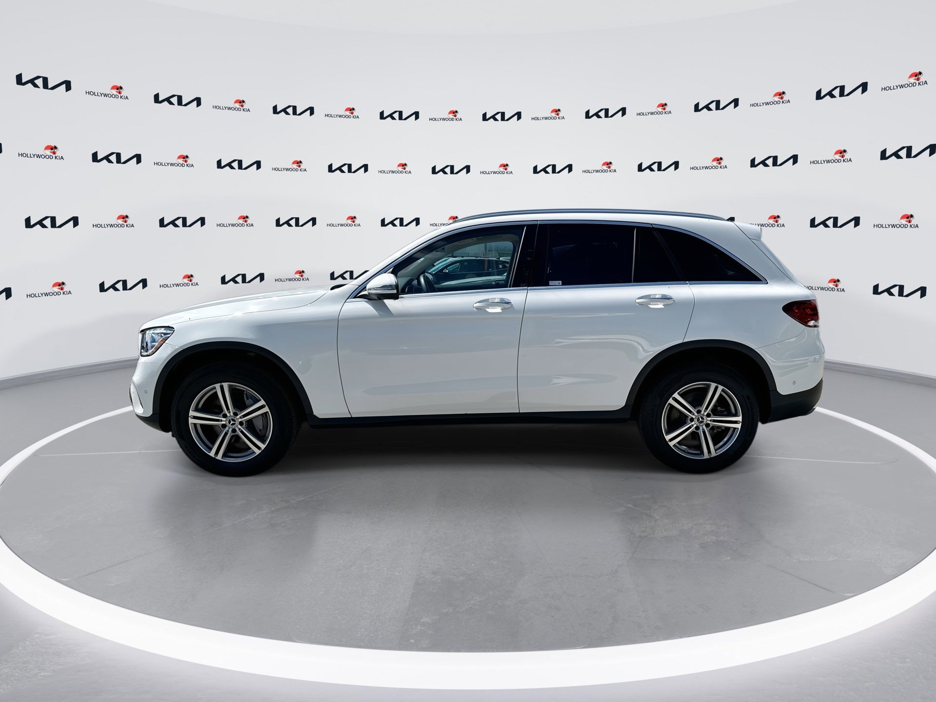 Used 2022 Mercedes-Benz GLC 300 image 5