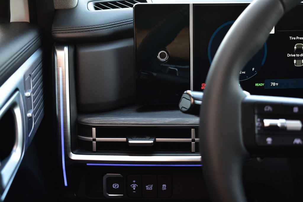 New 2025 Hyundai Santa Fe Limited image 46