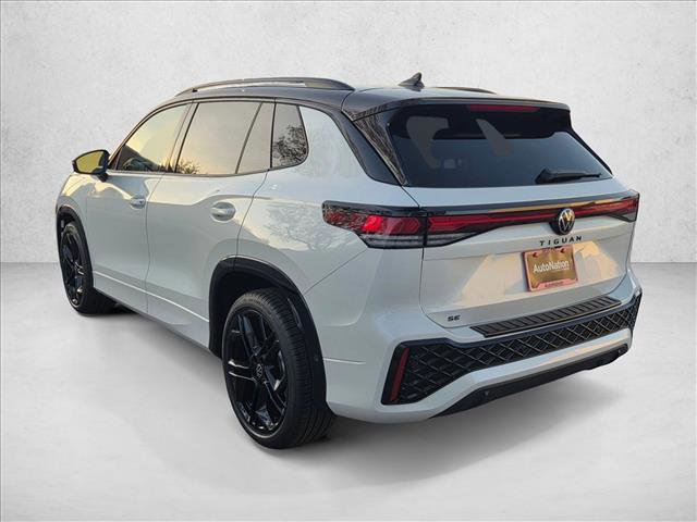 New 2026 Volkswagen Tiguan SE R-Line image 9