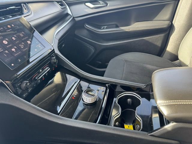 Certified 2023 Jeep Grand Cherokee Laredo image 27