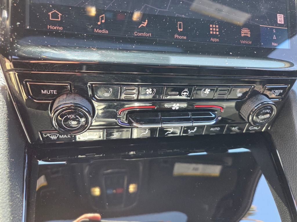 Used 2025 Jeep Grand Cherokee Summit AWD/4WD image 16