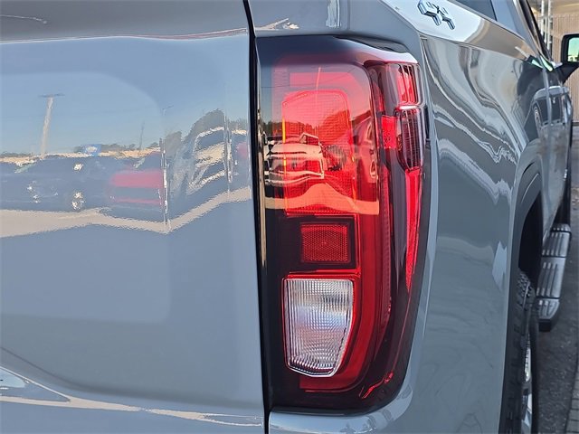 New 2025 GMC Sierra 1500 SLE w/ Preferred Package image 8