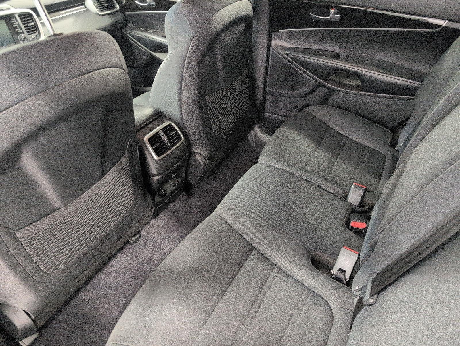 Used 2019 Kia Sorento FWD V6 w/ LX V6 Convenience Package image 23