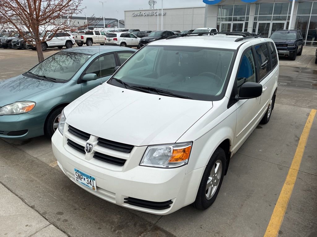 Used 2010 Dodge Grand Caravan SE image 5