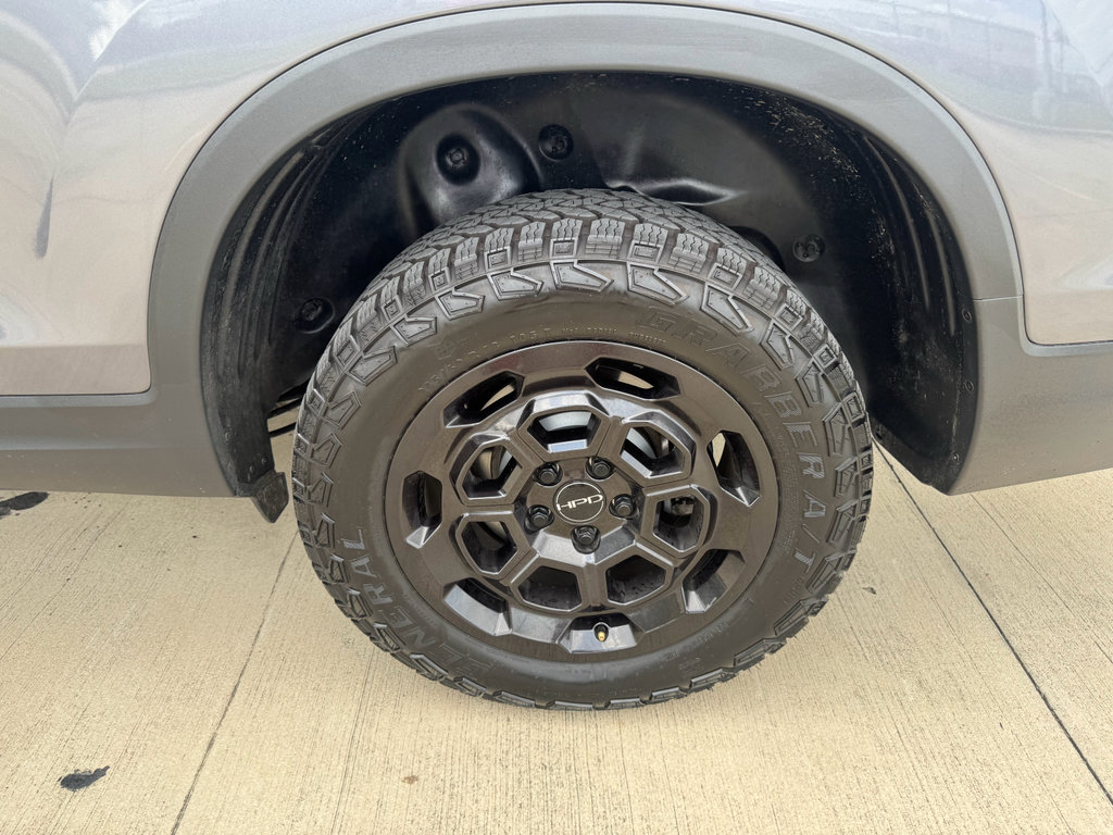 Certified 2025 Honda Ridgeline RTL+ image 35